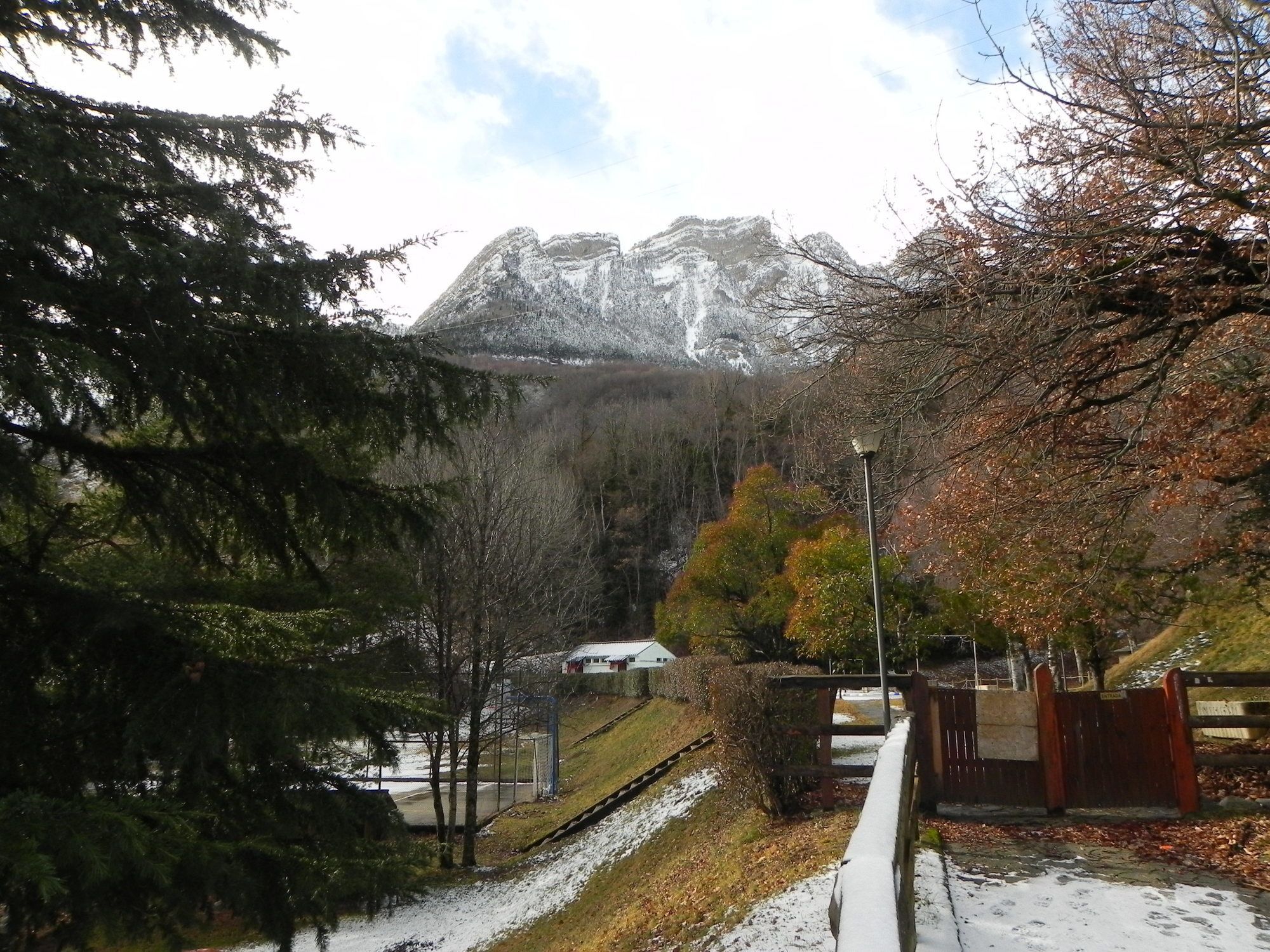 Complejo Bubal Formigal 3000 Apartman Biescas Kültér fotó